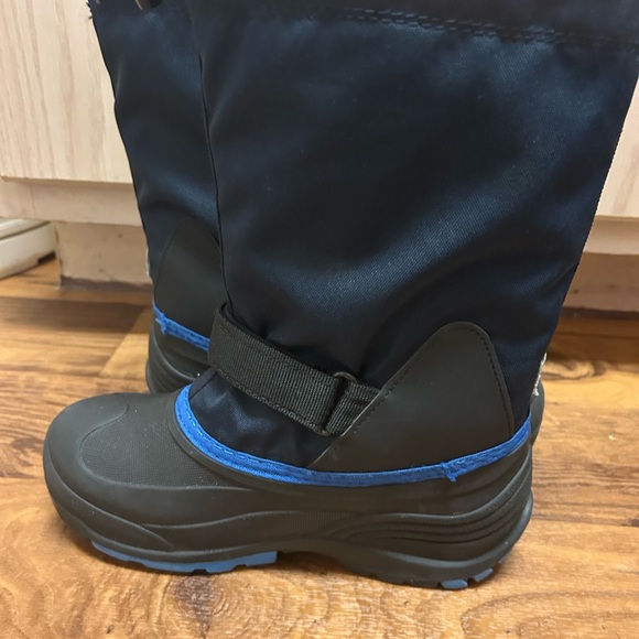 Kamik Black and Blue Kids Snow Boots - Picture 3 of 5